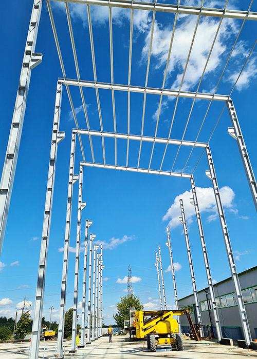 producent zbiorników bezciśnieniowych z tworzyw termoplastycznych rozwój i budowa nowoczesnej hali produkcyjnej